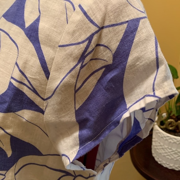 Island Company Capricorn Lined Blue and White Short Sleeve Linen Top - Picture 5 of 12